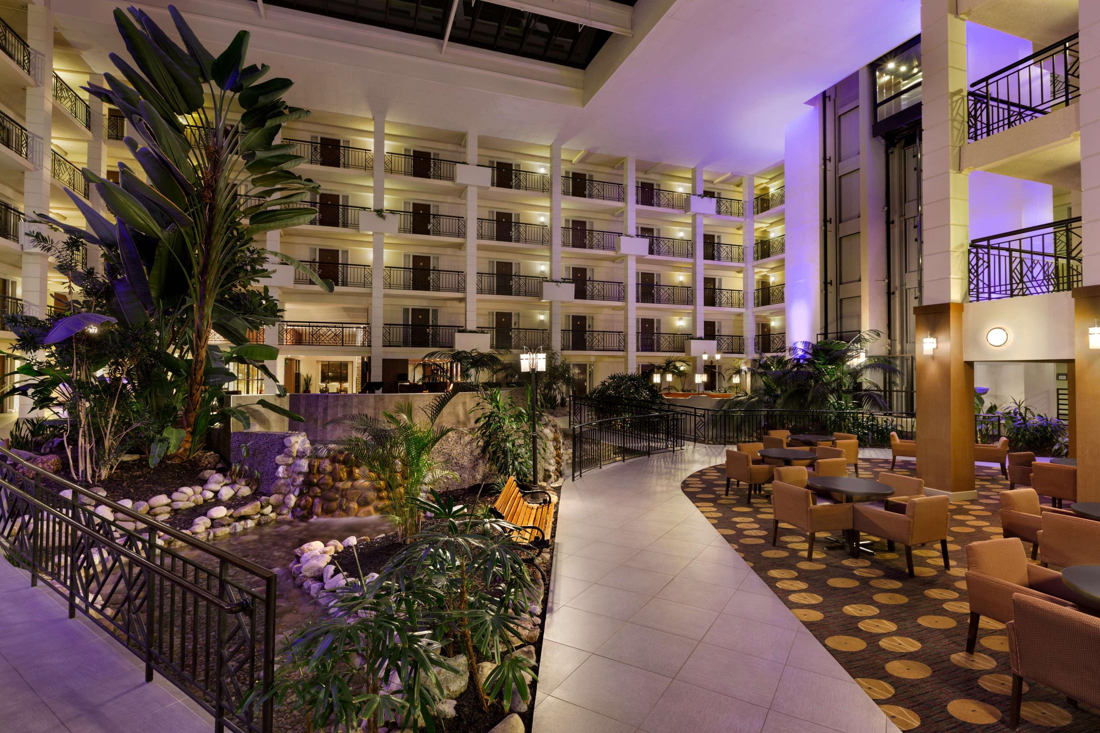 Embassy Suites By Hilton Piscataway Somerset Экстерьер фото