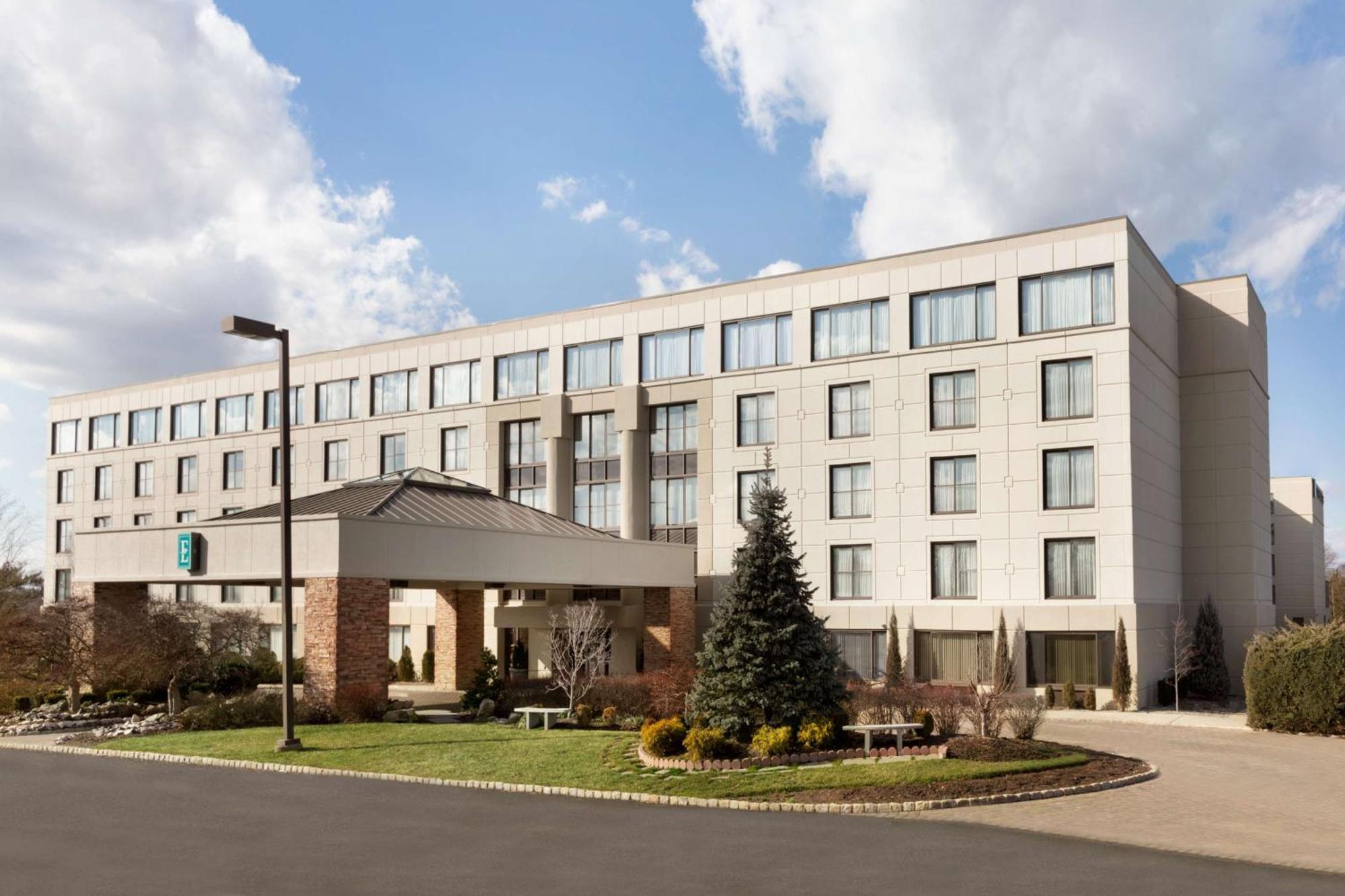 Embassy Suites By Hilton Piscataway Somerset Экстерьер фото