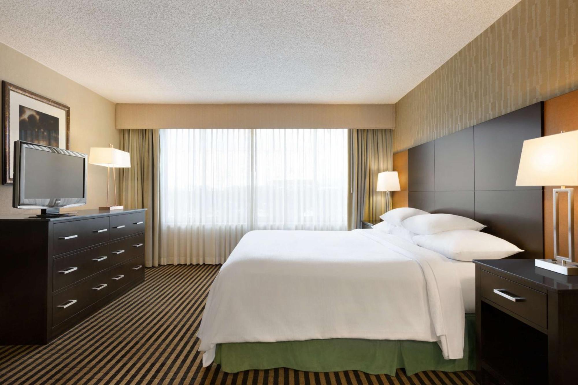 Embassy Suites By Hilton Piscataway Somerset Экстерьер фото